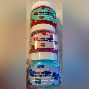 Body Scrub Set Skin Aid Medics NWT 3 Pack Exfoliating Berry Blast Assort 21 oz